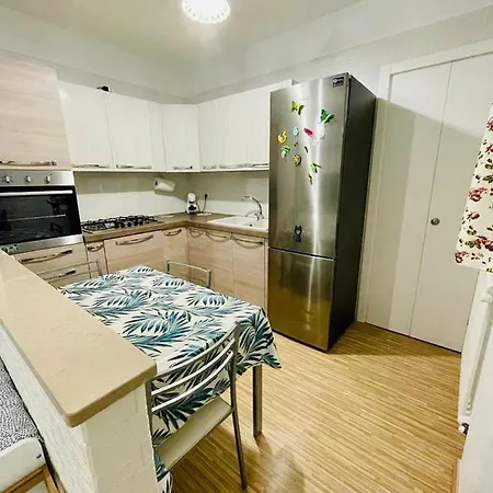 Holiday T9 Apartment *